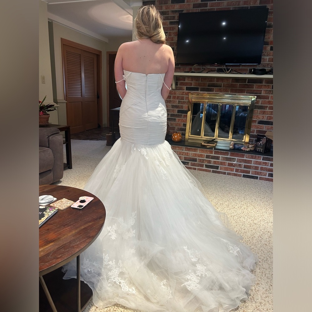 Wedding Dress - Picture 2 of 2
